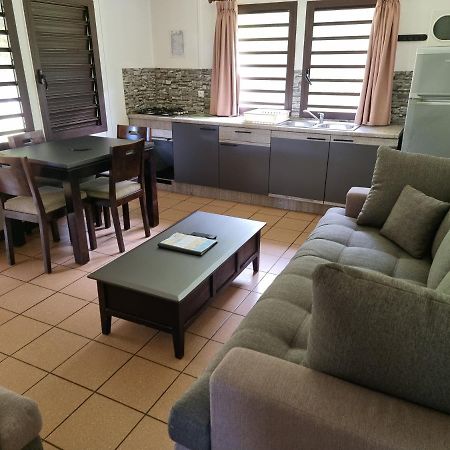 Hotel Oasis De Kiamu Lifou Kültér fotó