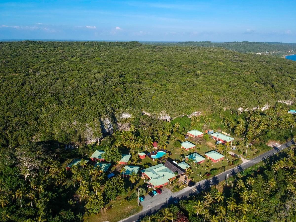 Hotel Oasis De Kiamu Lifou Kültér fotó