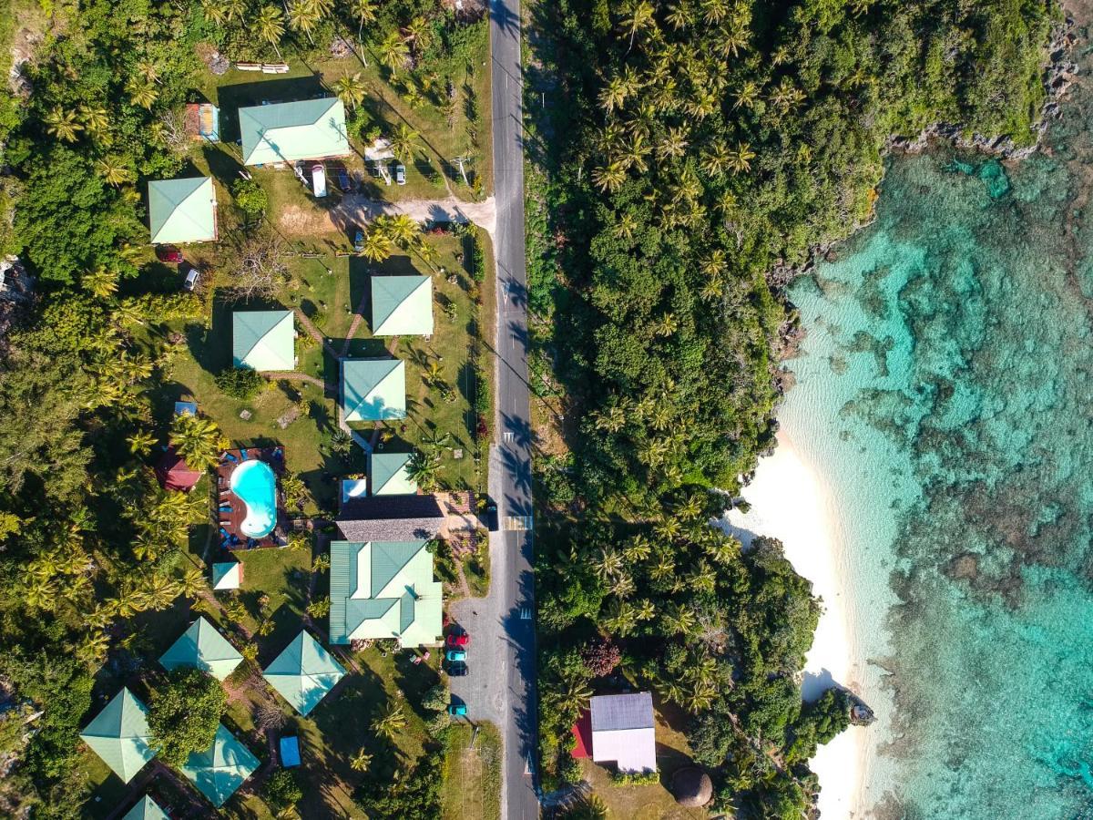 Hotel Oasis De Kiamu Lifou Kültér fotó