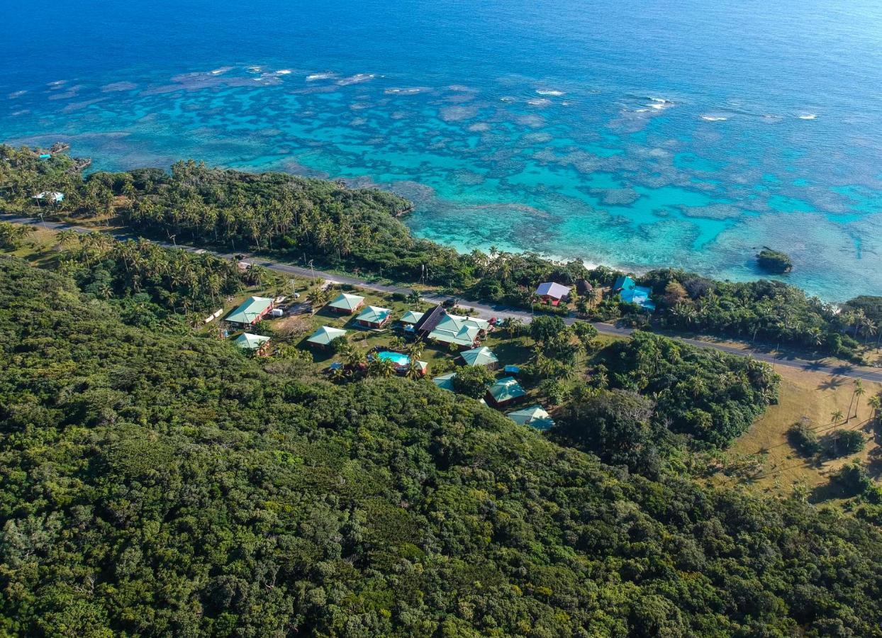 Hotel Oasis De Kiamu Lifou Kültér fotó