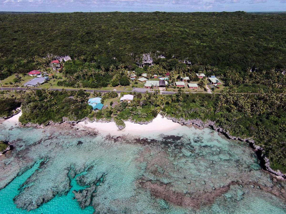 Hotel Oasis De Kiamu Lifou Kültér fotó