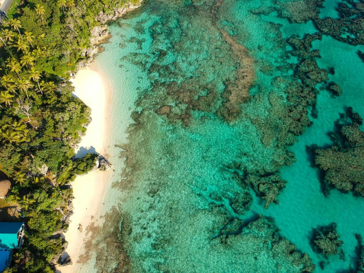 Hotel Oasis De Kiamu Lifou Kültér fotó