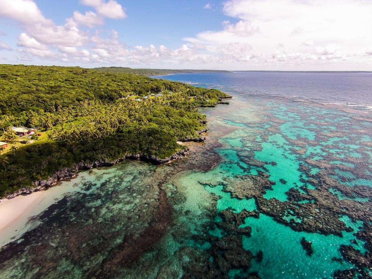 Hotel Oasis De Kiamu Lifou Kültér fotó