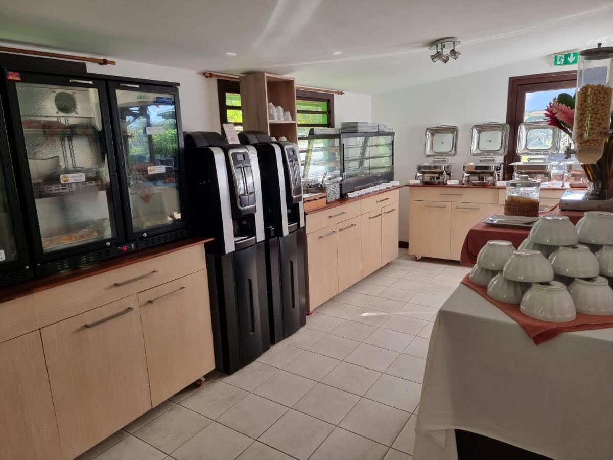 Hotel Oasis De Kiamu Lifou Kültér fotó