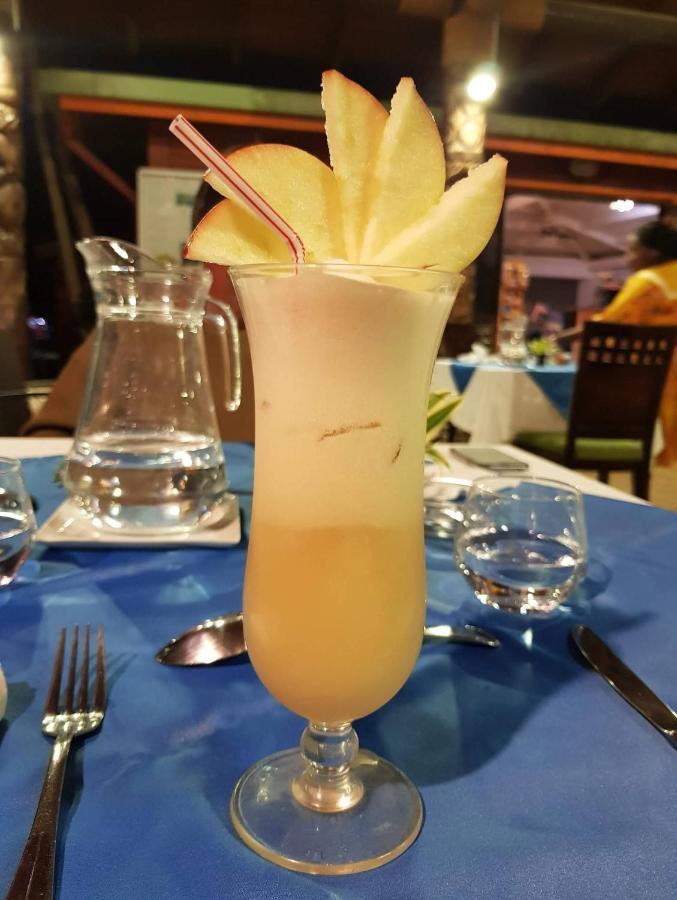 Hotel Oasis De Kiamu Lifou Kültér fotó