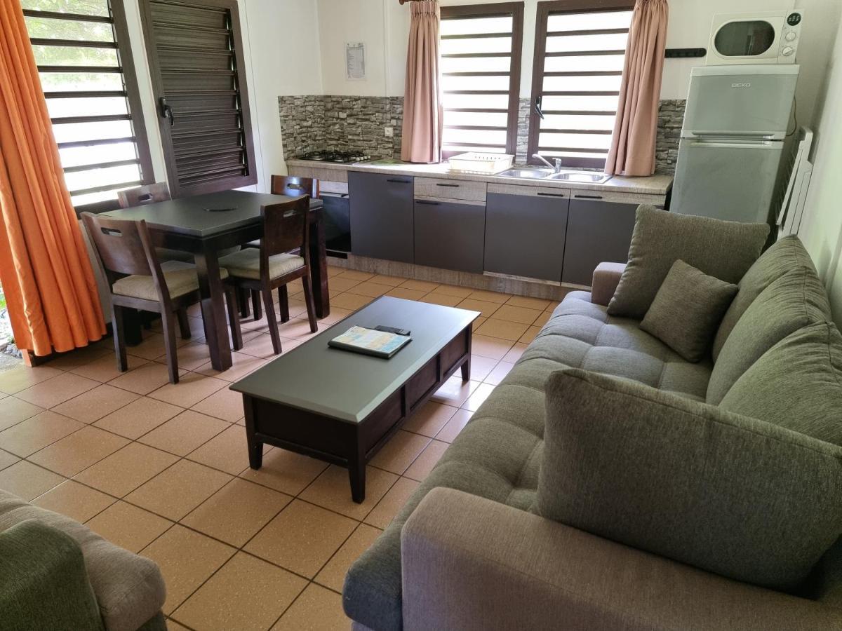 Hotel Oasis De Kiamu Lifou Kültér fotó