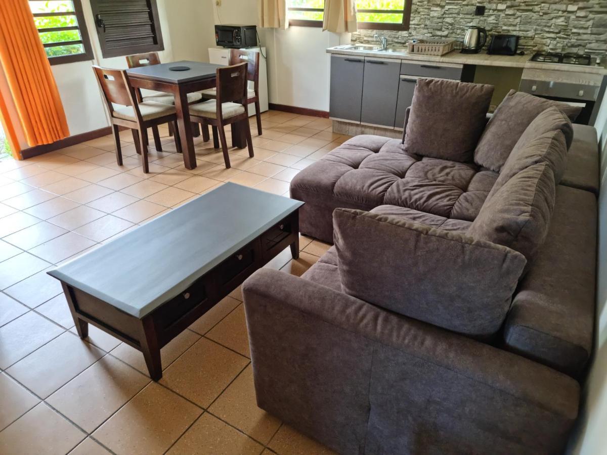 Hotel Oasis De Kiamu Lifou Kültér fotó